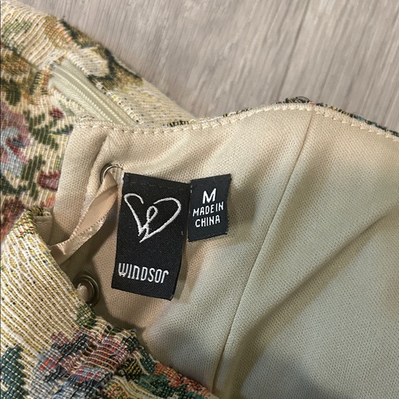 Windsor Floral Tapestry Mini Dress - Picture 7 of 10